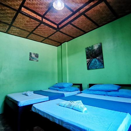In-N-Out Hostel Siquijor Buitenkant foto