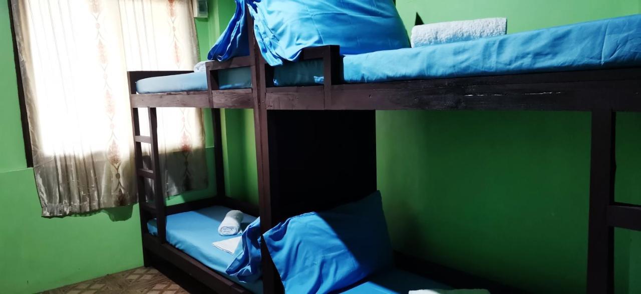 In-N-Out Hostel Siquijor Buitenkant foto