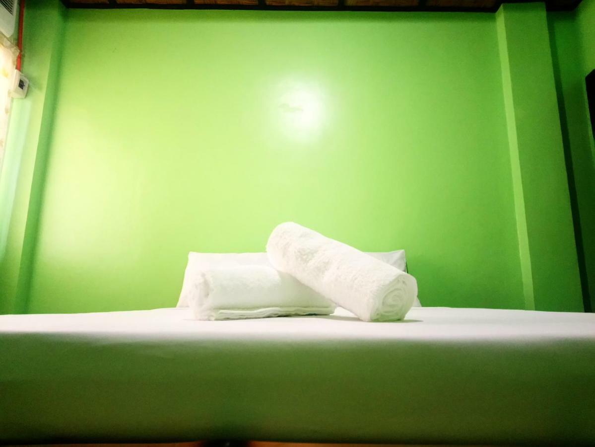 In-N-Out Hostel Siquijor Buitenkant foto